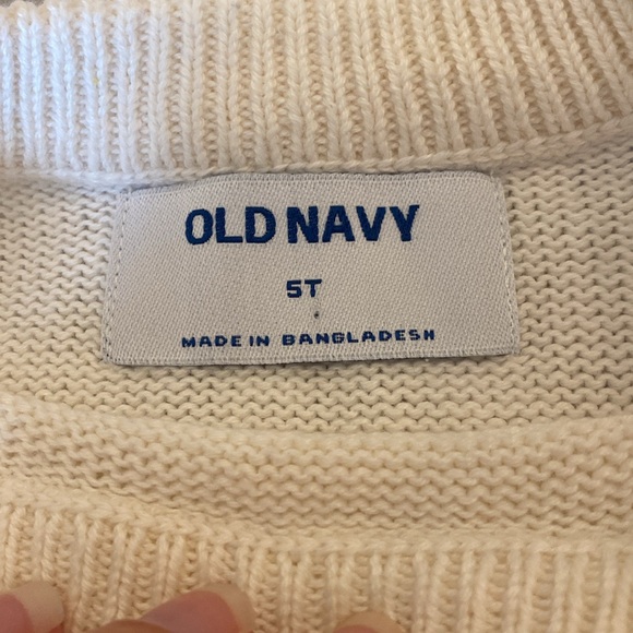 Old Navy Sweater Bundle size XS 4-5 and 5T. Great condition. - Picture 6 of 7